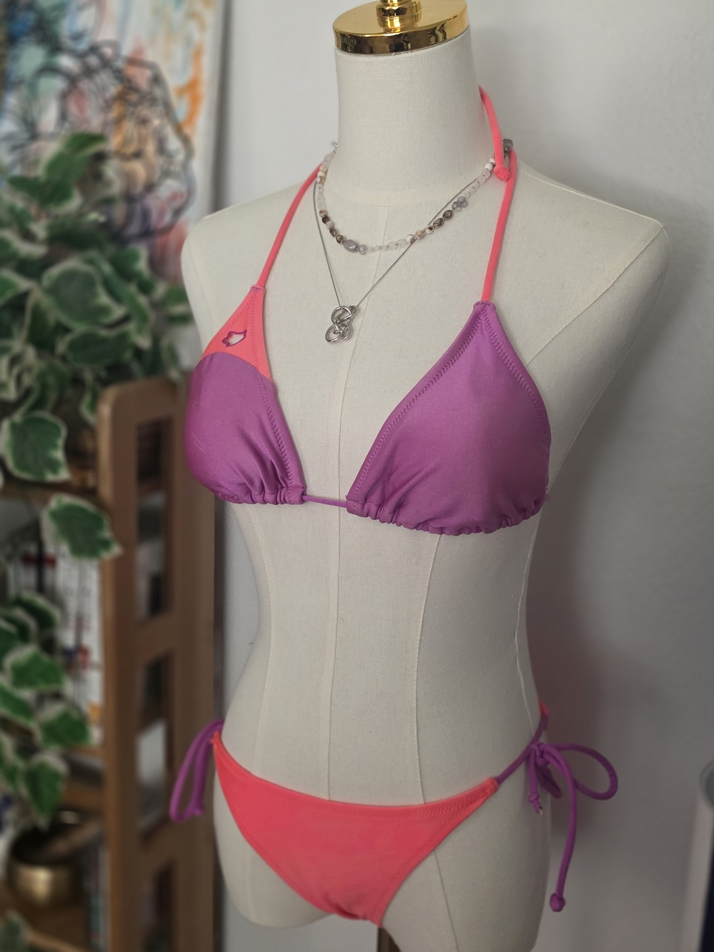 VINTAGE FOX RACING Pink & Purple Triangle String Bikini